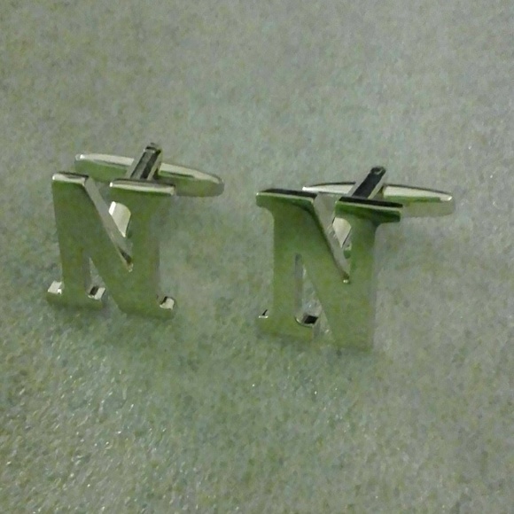 COPY - Cuff links intials " H"NWOT $19+ French cu… - Picture 8 of 8